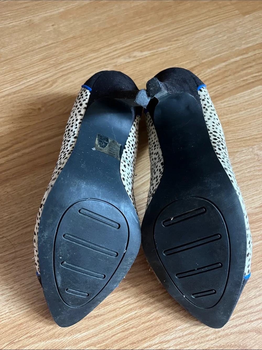 Lulu Townsend Black and Off White Spotted High Heel Pumps with Blue Accents
